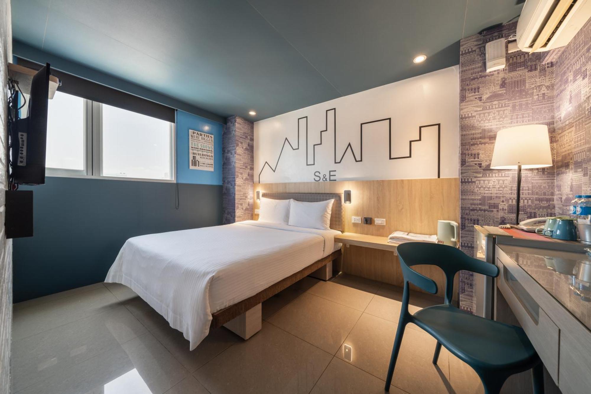S&E Hotel Tainan Exterior photo