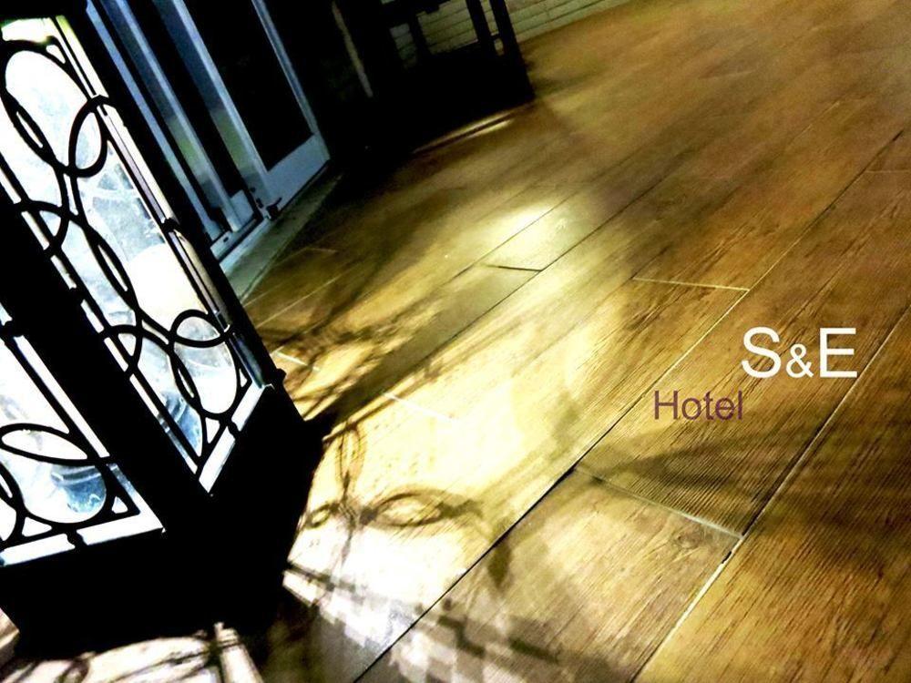 S&E Hotel Tainan Exterior photo