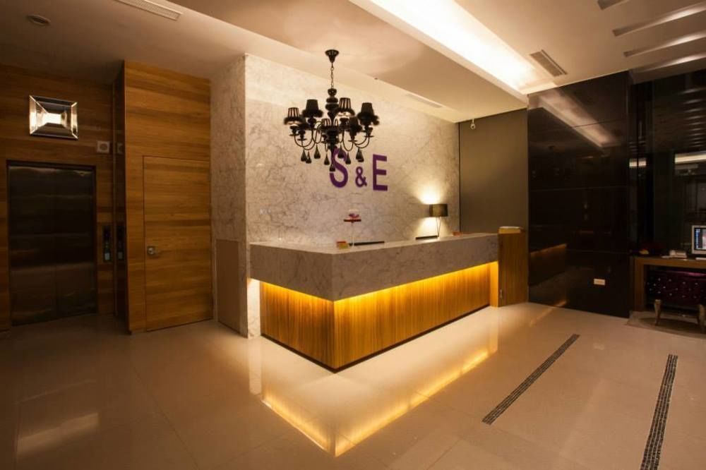 S&E Hotel Tainan Exterior photo